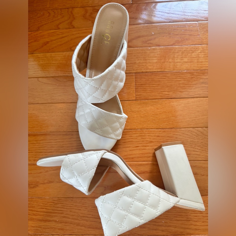 Size 9 white heels